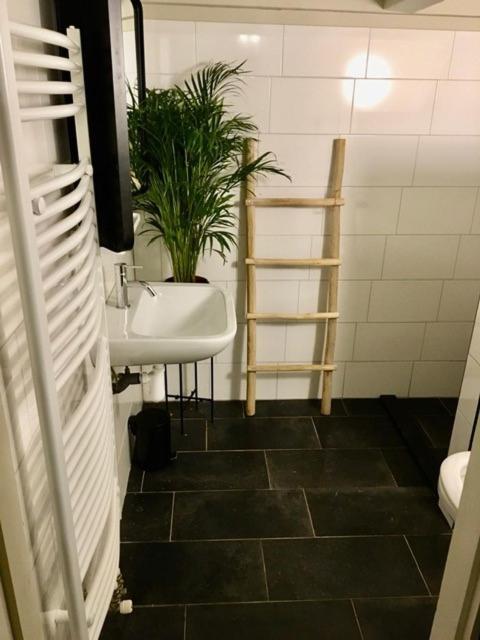 Ferienwohnung AchterDeMuur Groningen Exterior foto